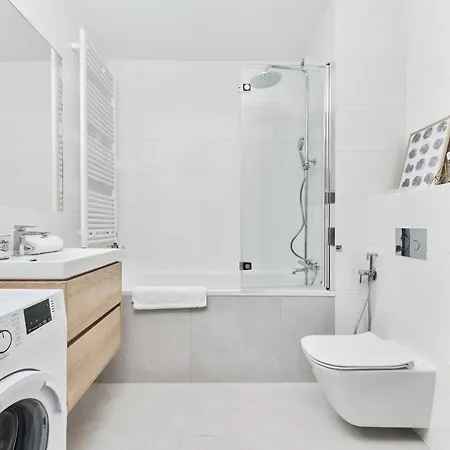 Gwiazdzista Studio By Sky Tower By Renters Apartment *